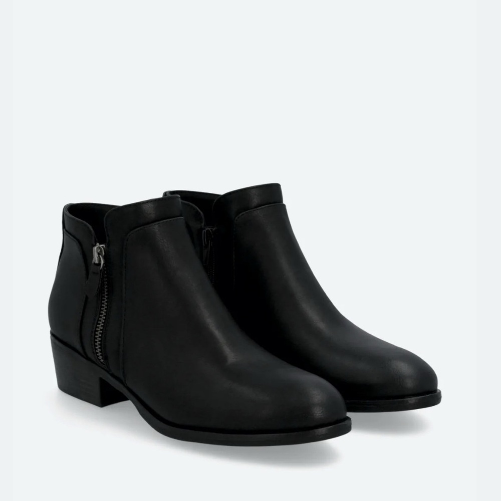 Mia Black Ankle Boots Women Size 7.5